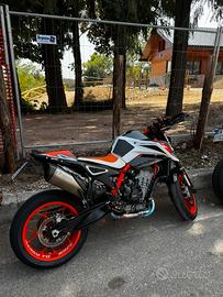 Ktm Duke 890R Full Akrapovic