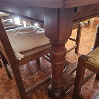 Tavolo allungabile in noce + 6 sedie