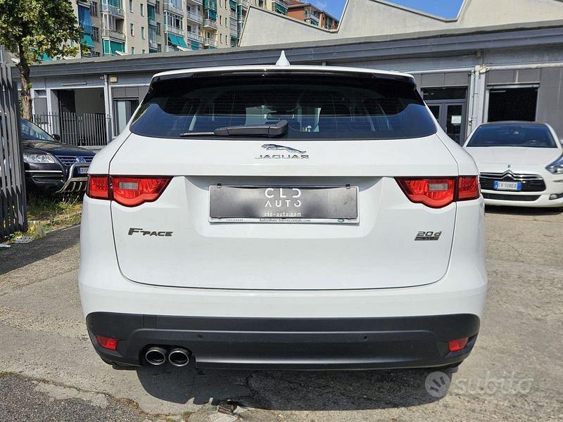 Jaguar F-Pace 2016 photo 5