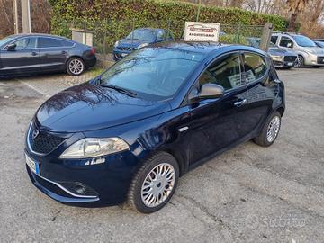 Lancia Ypsilon 1.2 69 CV 5 porte GPL Ecochic Gold 