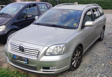 TOYOTA AVENSIS STATION WAGON  PERFETTE CONDIZIONI