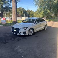 Audi a3 sportback g-tron automatica.