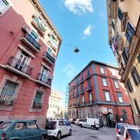 3 LOCALI A NAPOLI