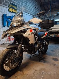 Benelli trk 502x