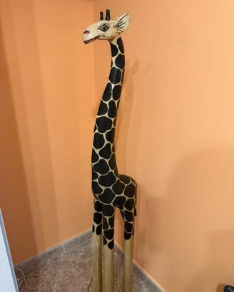 Giraffa in legno