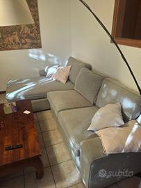 Divano IKEA KIVIK tessuto grigio con chaise longue