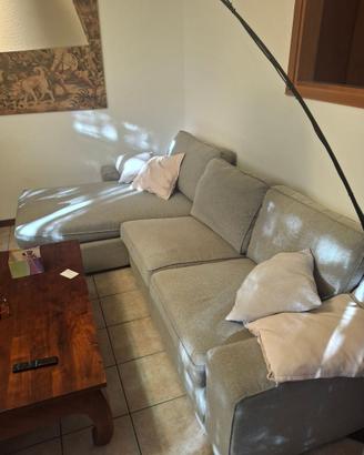 Divano IKEA KIVIK tessuto grigio con chaise longue