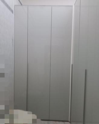 Armadio grigio lucido 4 ante con cabina angolare –