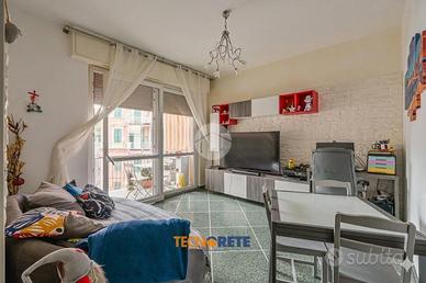 4 LOCALI A LA SPEZIA