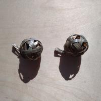 Orecchini vintage anni 70 in ottone a sfera