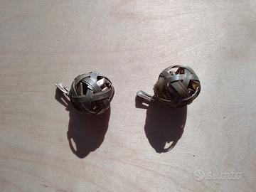 Orecchini vintage anni 70 in ottone a sfera