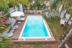 IMMOBILIARE GROUP. VILLA MASCALUCIA PISCINA