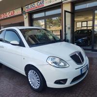 Lancia ipsilon CAMBIO AUTOMATICO