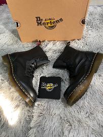 Dr. Martens Sinclair Platform Boot  EU38