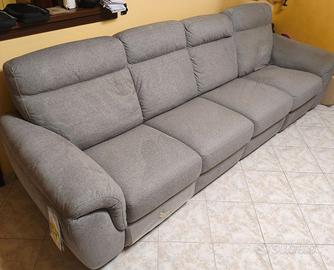 Divano Natuzzi 4 posti con laterali estraibili