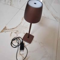Leopoldina, lampada da tavolo