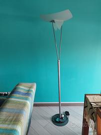 Lampada da terra, alogena, con regolatore di inten