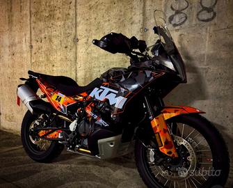 KTM 890 ADVENTURE  2024