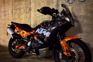 KTM 890 ADVENTURE  2024