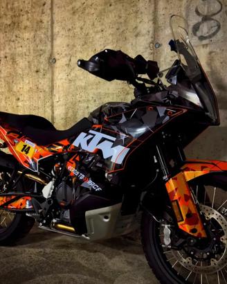 KTM 890 ADVENTURE  2024