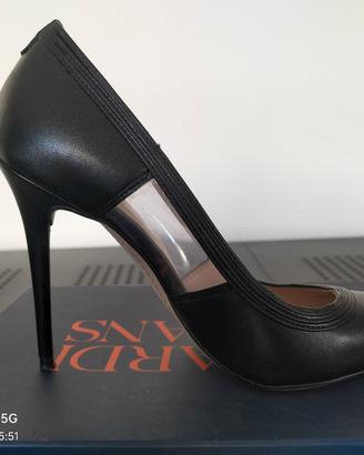 décolleté nere per cerimonia