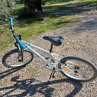 bicicletta da bambino/a
