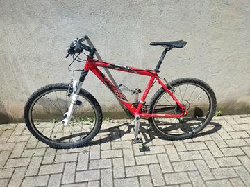 bici mtb viner shark 26