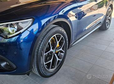 Cerchi r19 e gomme Pirelli  Alfa Stelvio 
