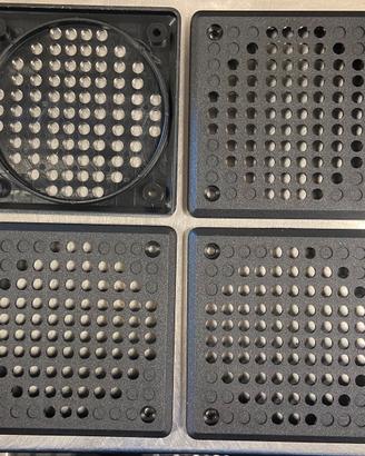 Copri casse autoradio quadrato in plastica