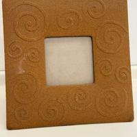 Cornice decorativa con rivestimento rigido