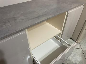 Mobile basdo moderno