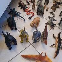 dinosauri giocattolo 