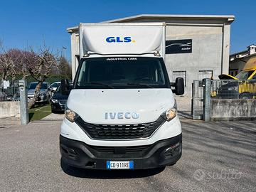Iveco Daily 35S12 2.3 HPT PL Cabinato