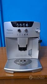 Macchina da caffè espresso DeLonghi Magnifica
