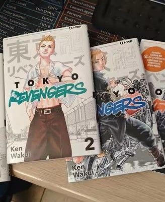 Tokyo Revengers, volumi 1-13 IT