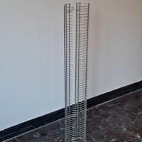 Porta CD in metallo da pavimento