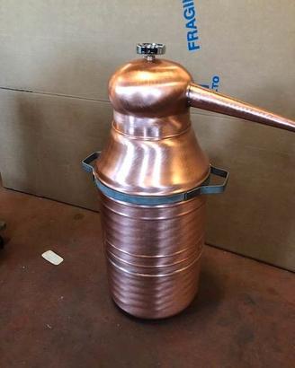 Alambicco in rame da 30 litri, Distillatore.