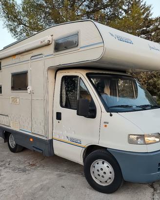 Camper mansardato Mobilvetta Luna