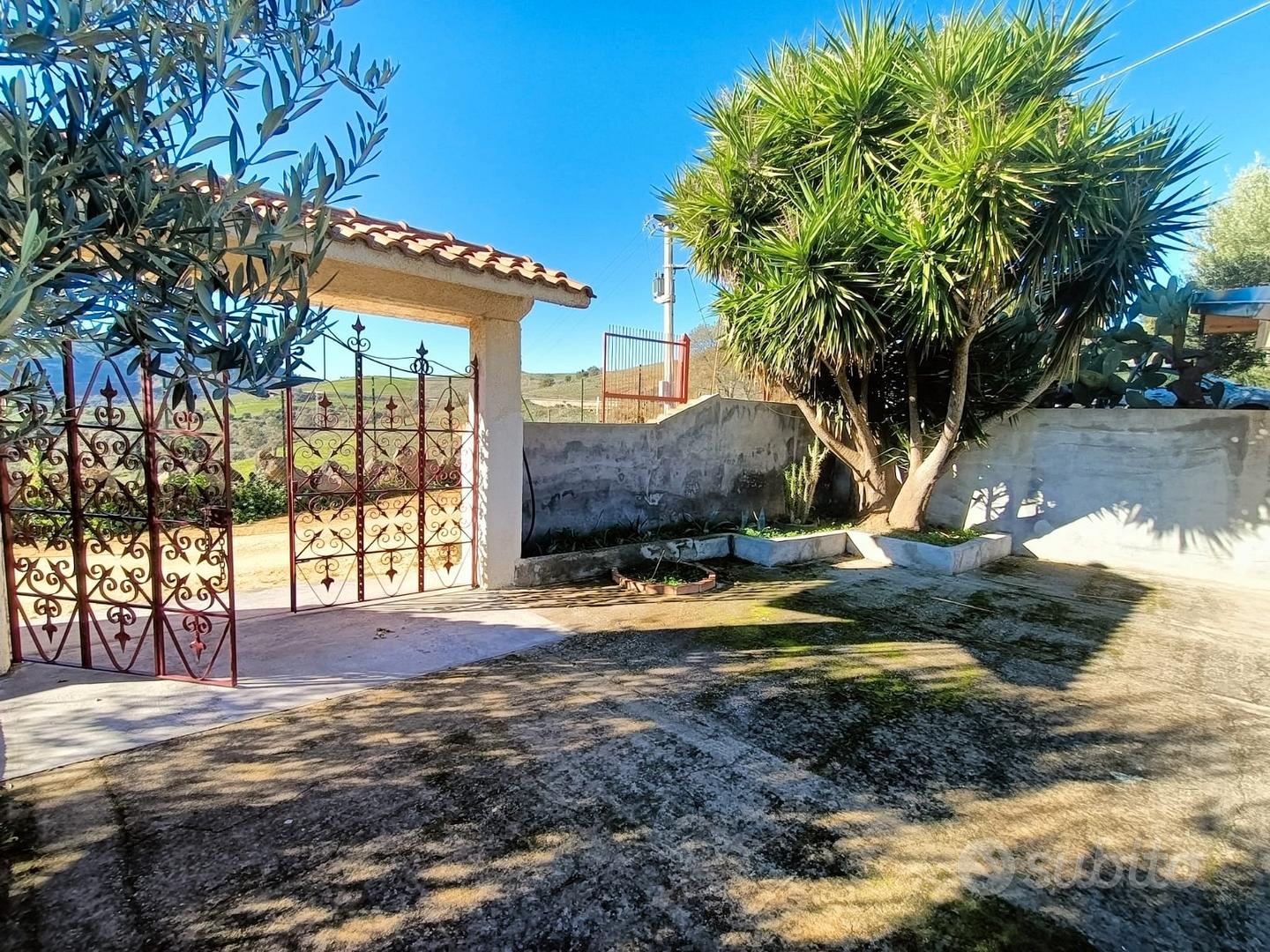 Villa ad Agira - Vista 2