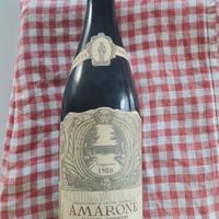 Bottiglia di vino Amarone 1980