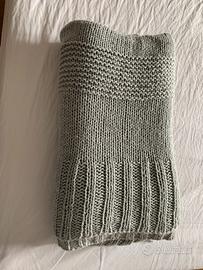 Coperta di lana fatta ai ferri