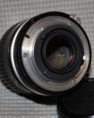 Nikon Nikkor 35mm f 2 Ai