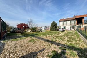 CASA SEMINDIPENDENTE A CARMAGNOLA