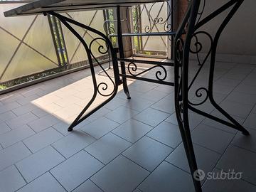 tavolo,panca e sedie da giardino/terrazzo