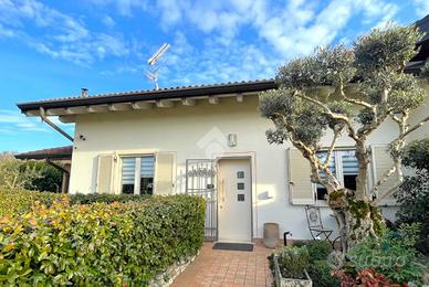 PORZIONE DI BIFAMILIARE A LONATO DEL GARDA