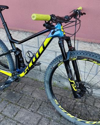 MTB full carbon Scott Spark RC Team Issue 12v elet