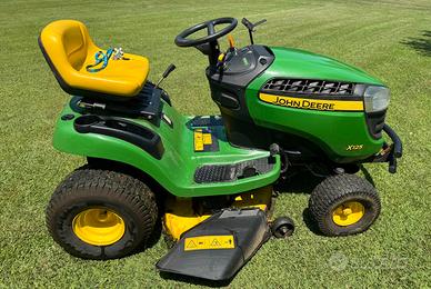 Trattorino Tagliaerba John Deere X125