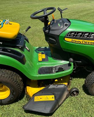 Trattorino Tagliaerba John Deere X125