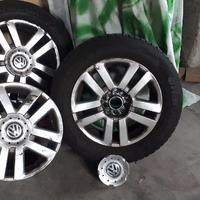N° 3 cerchi lega 15" Golf 5 e 2 gomme invernali