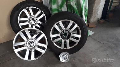 N° 3 cerchi lega 15" Golf 5 e 2 gomme invernali